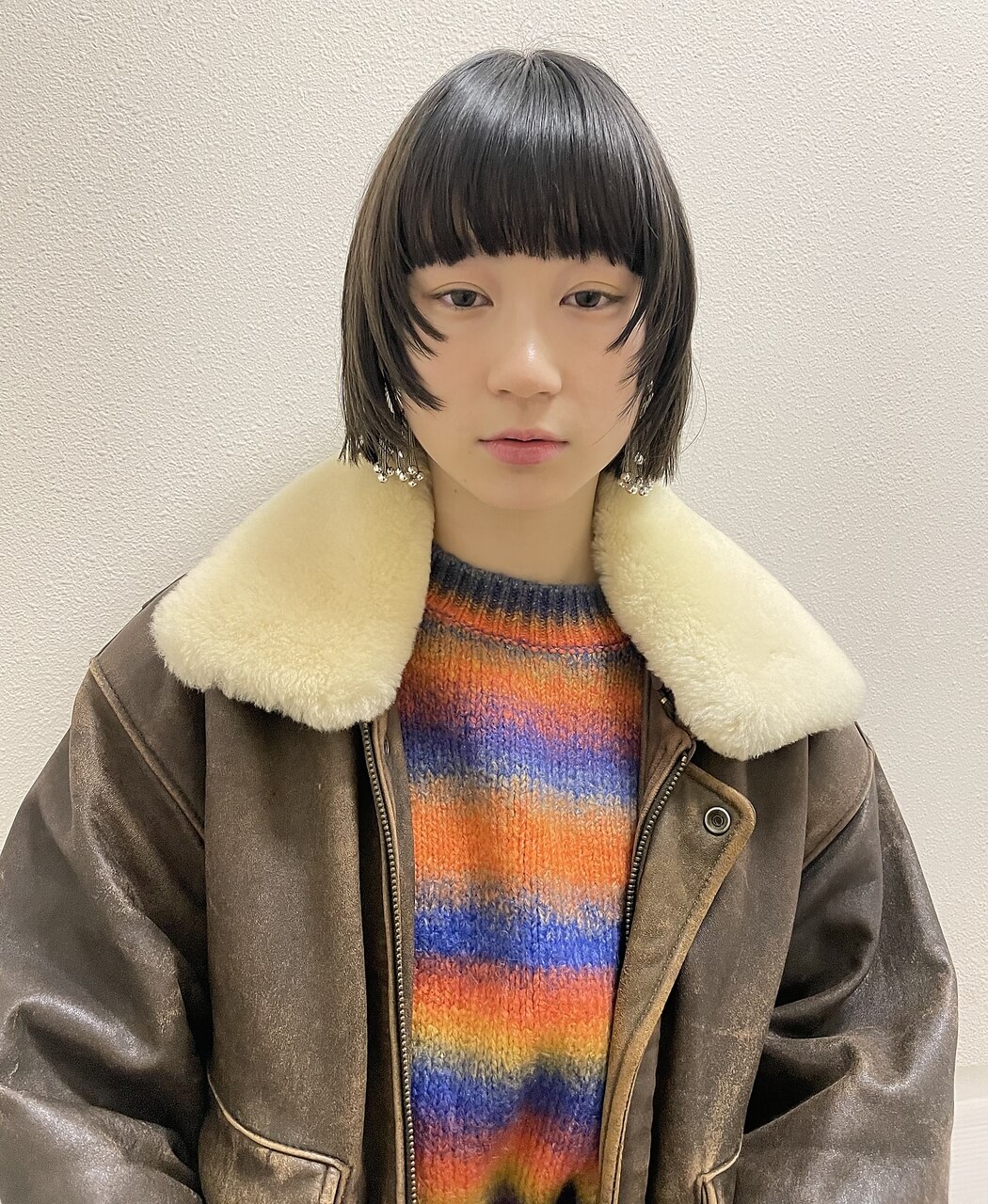 顔まわりレイヤーボブのヘアスタイル